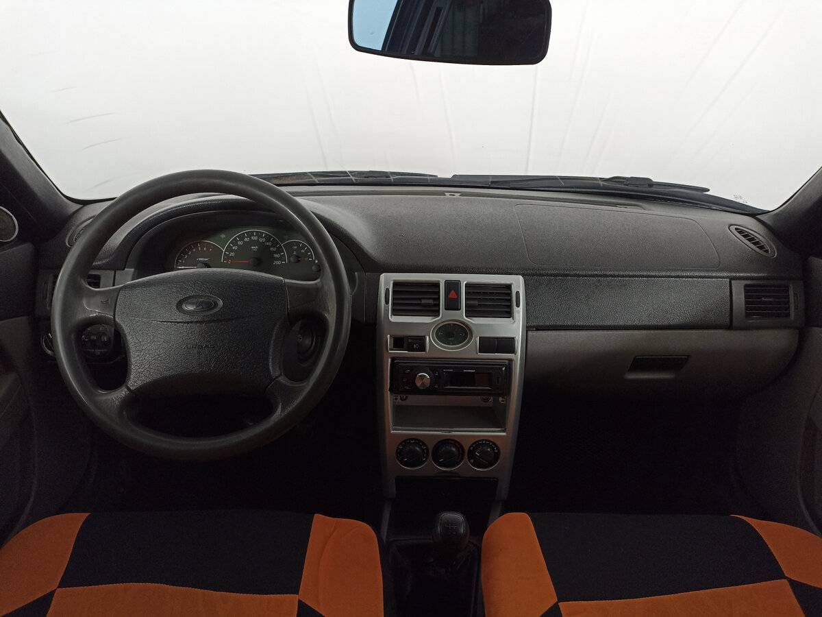 Lada (ВАЗ) Priora с пробегом — 2007 год. Фото: #11