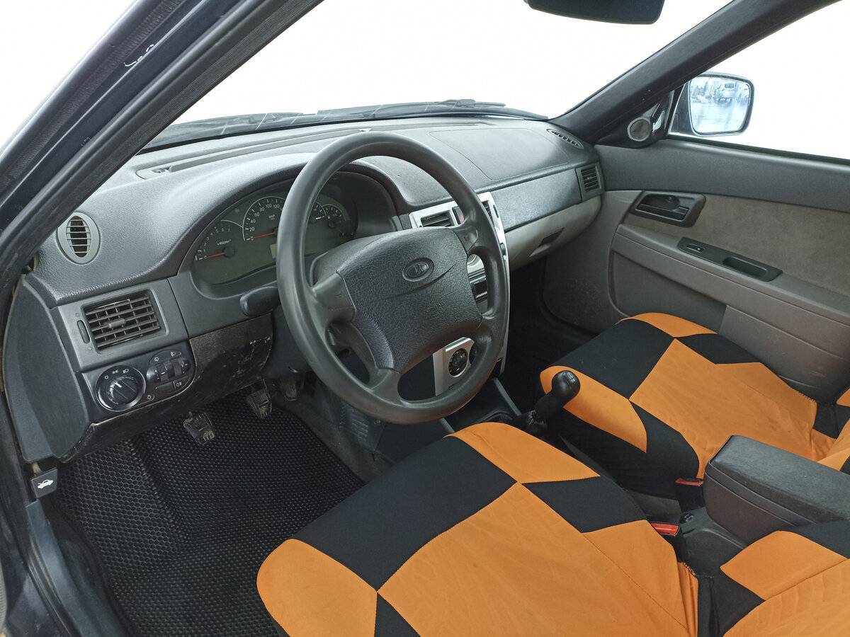 Lada (ВАЗ) Priora с пробегом — 2007 год. Фото: #13