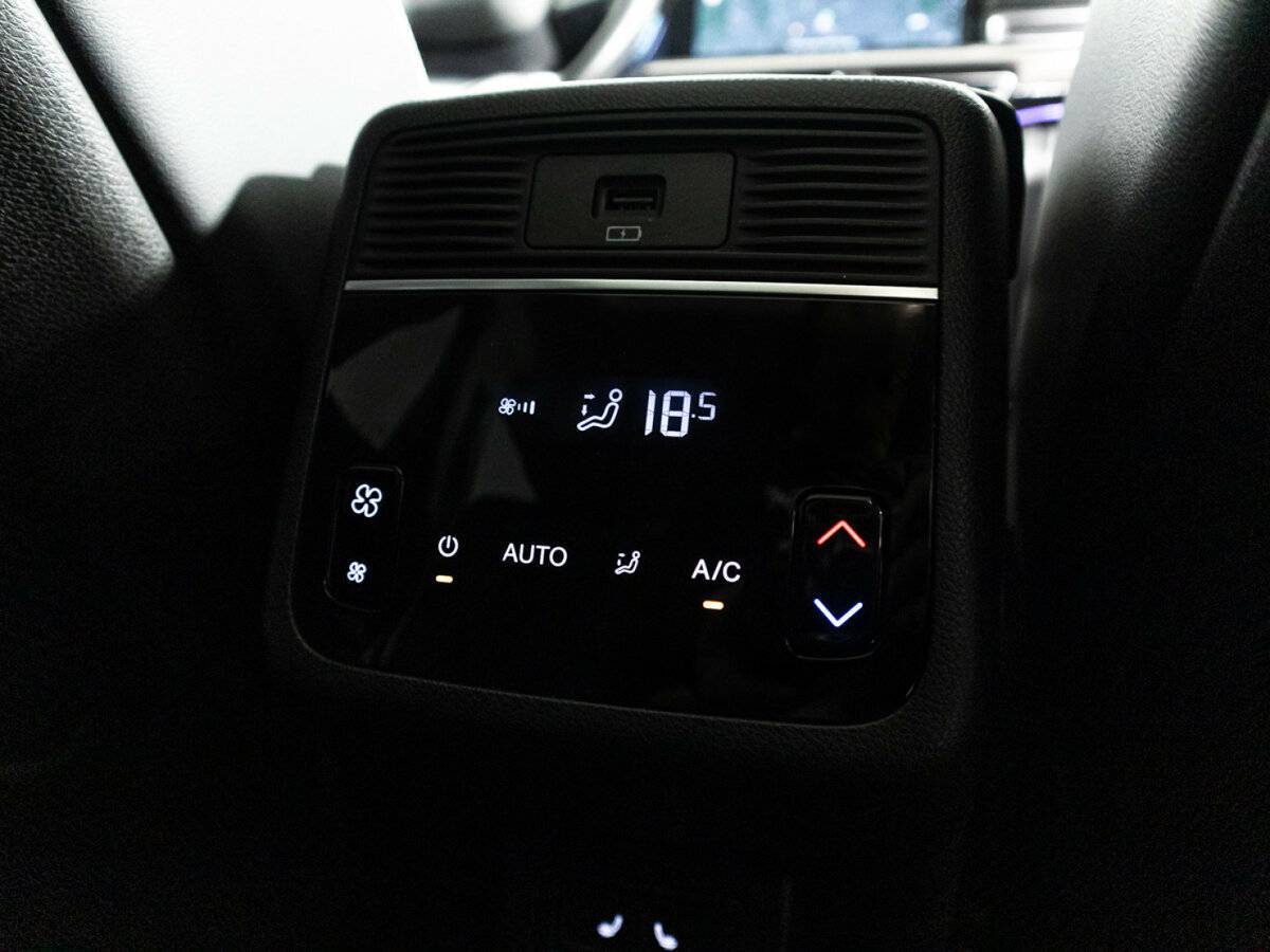 EXEED VX с пробегом — 2023 год. Фото: #24