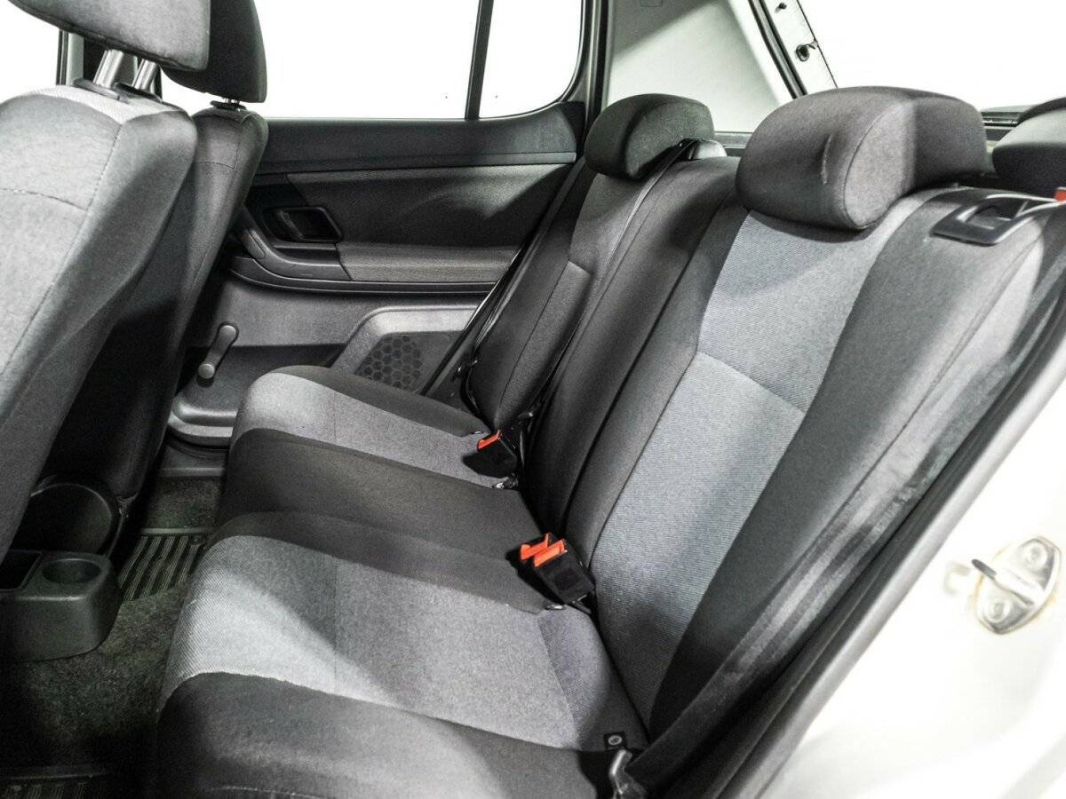 Skoda Fabia с пробегом — 2011 год. Фото: #9