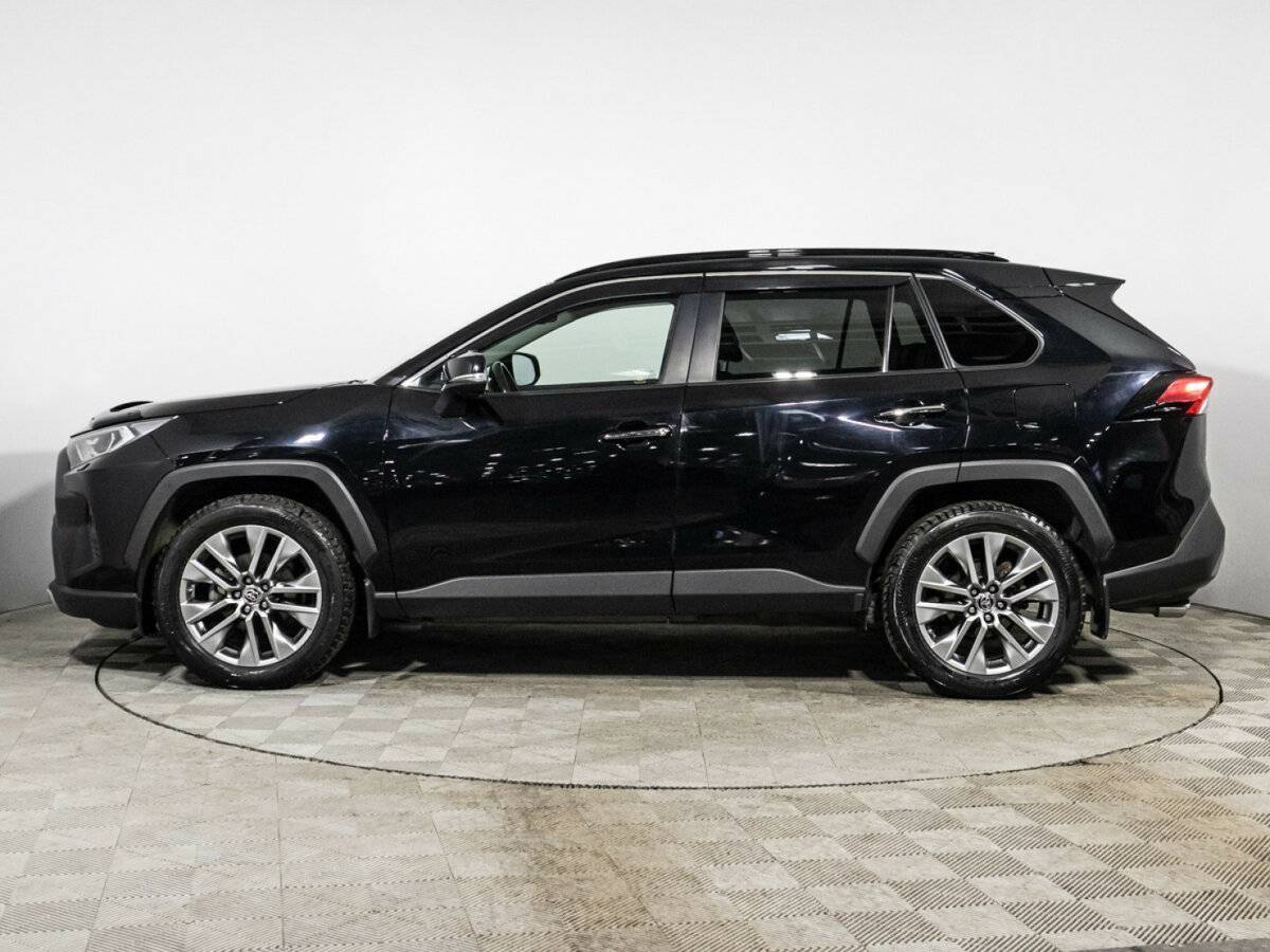 Toyota RAV4 с пробегом — 2020 год. Фото: #7