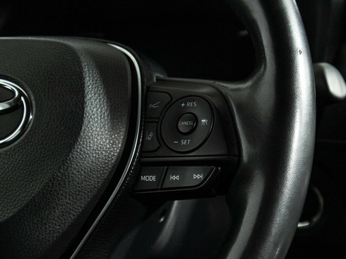 Toyota RAV4 с пробегом — 2020 год. Фото: #24