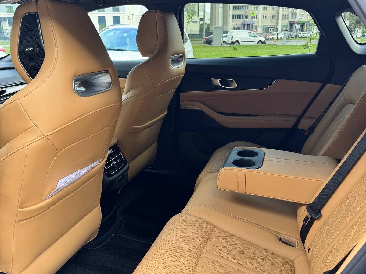 Changan UNI-K с пробегом — 2023 год. Фото: #7