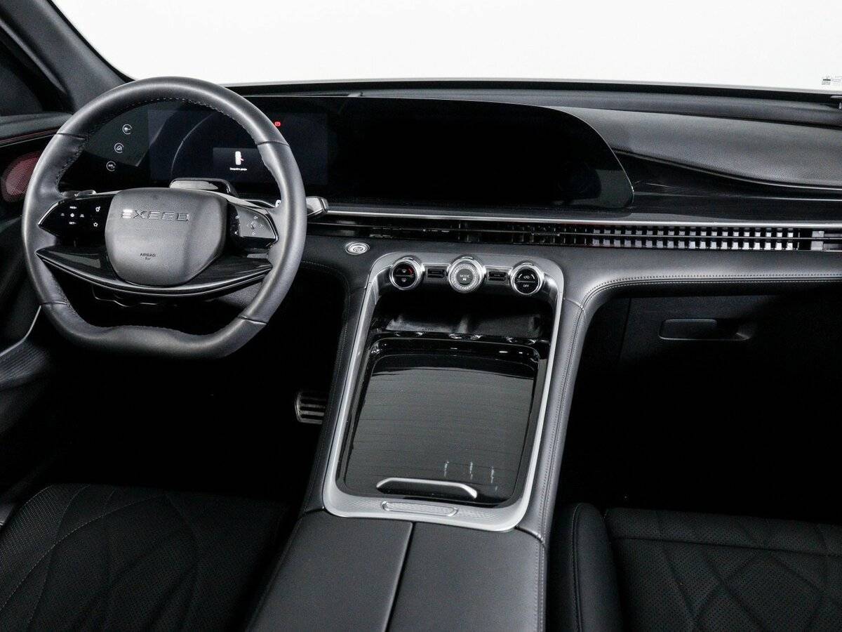 EXEED RX с пробегом — 2023 год. Фото: #11