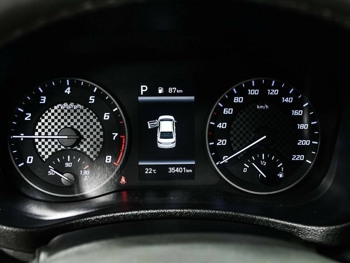 Hyundai Solaris с пробегом — 2020 год. Фото: #9