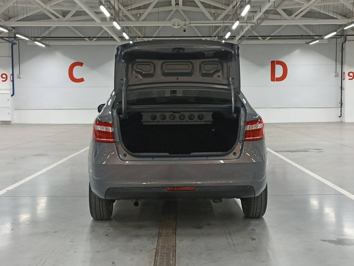 Lada (ВАЗ) Vesta с пробегом — 2021 год. Фото: #9