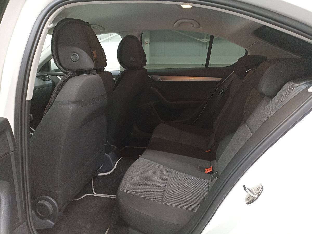 Skoda Octavia с пробегом — 2013 год. Фото: #11