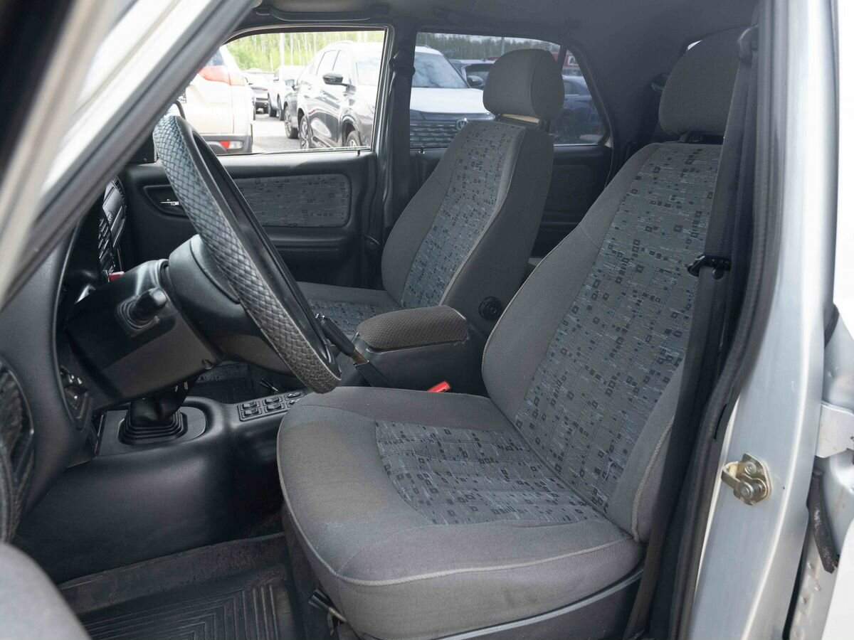 ГАЗ 31105 «Волга» с пробегом — 2007 год. Фото: #8