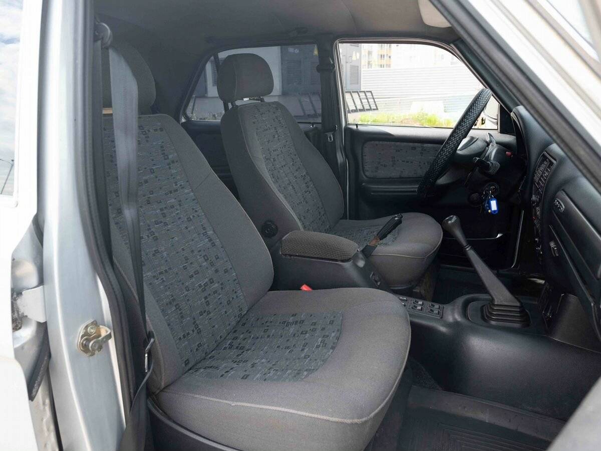 ГАЗ 31105 «Волга» с пробегом — 2007 год. Фото: #12