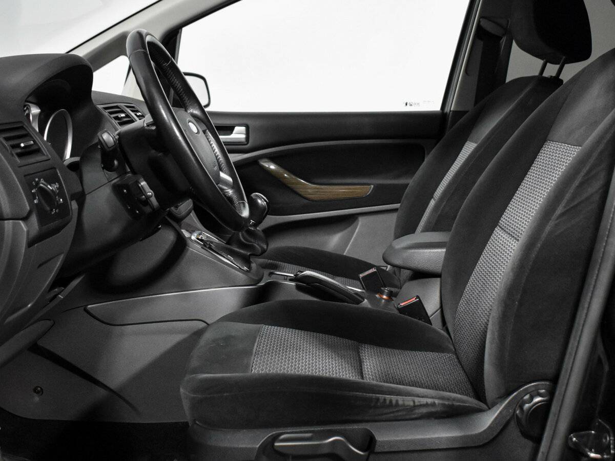 Ford C-MAX с пробегом — 2008 год. Фото: #9