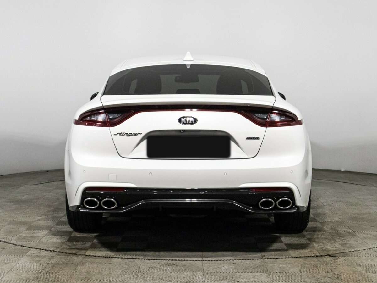 Kia Stinger с пробегом — 2019 год. Фото: #5