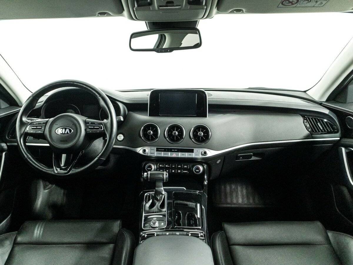 Kia Stinger с пробегом — 2019 год. Фото: #12