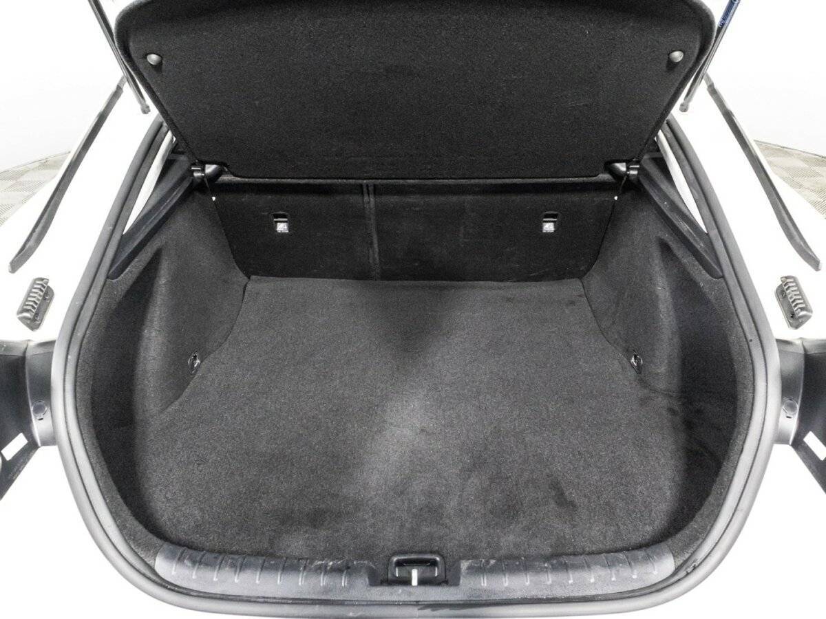 Kia Stinger с пробегом — 2019 год. Фото: #14