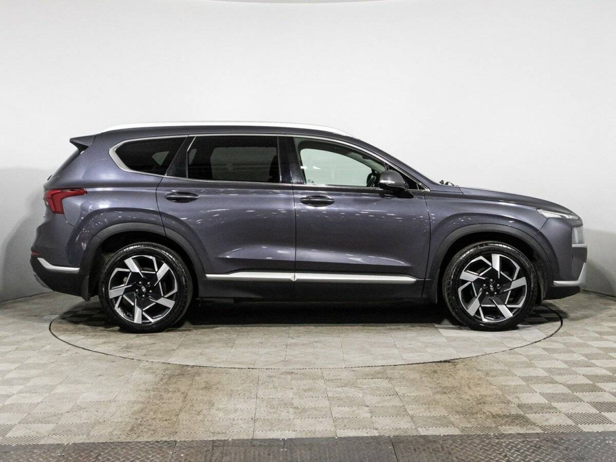 Hyundai Santa Fe с пробегом — 2021 год. Фото: #3