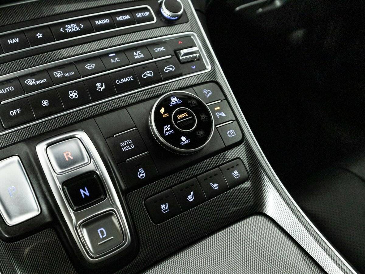 Hyundai Santa Fe с пробегом — 2021 год. Фото: #22