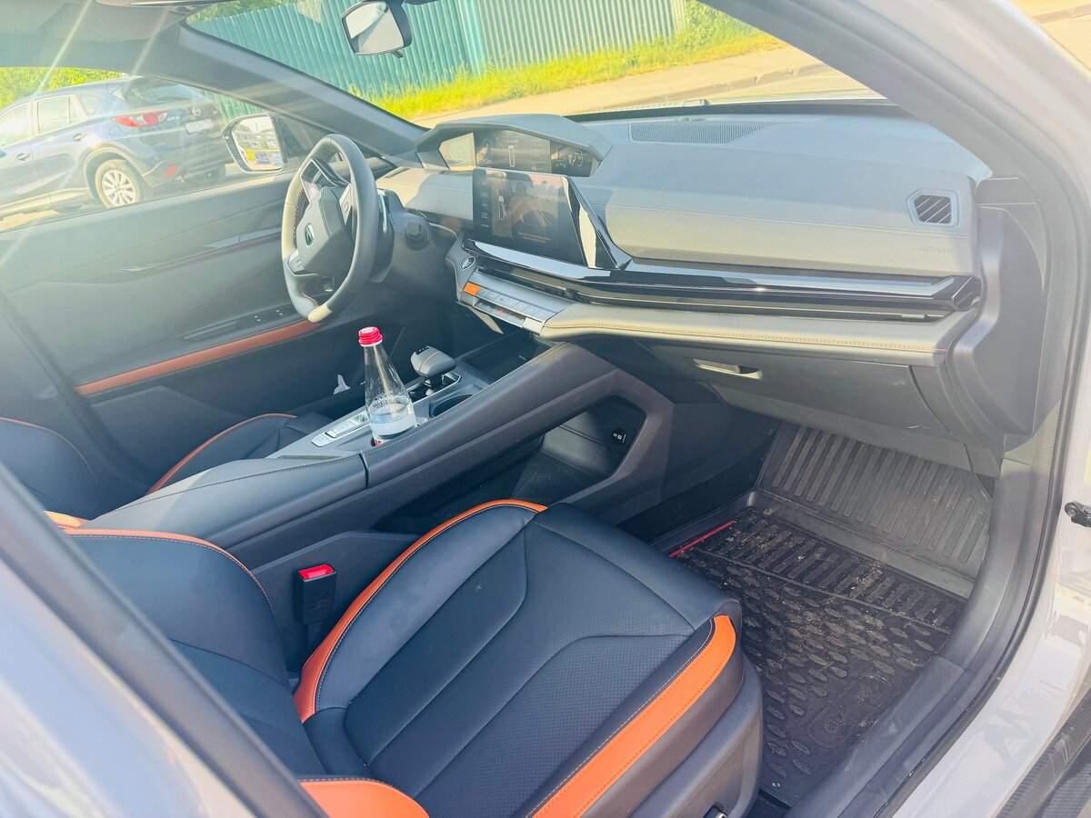 Changan UNI-V с пробегом — 2023 год. Фото: #11