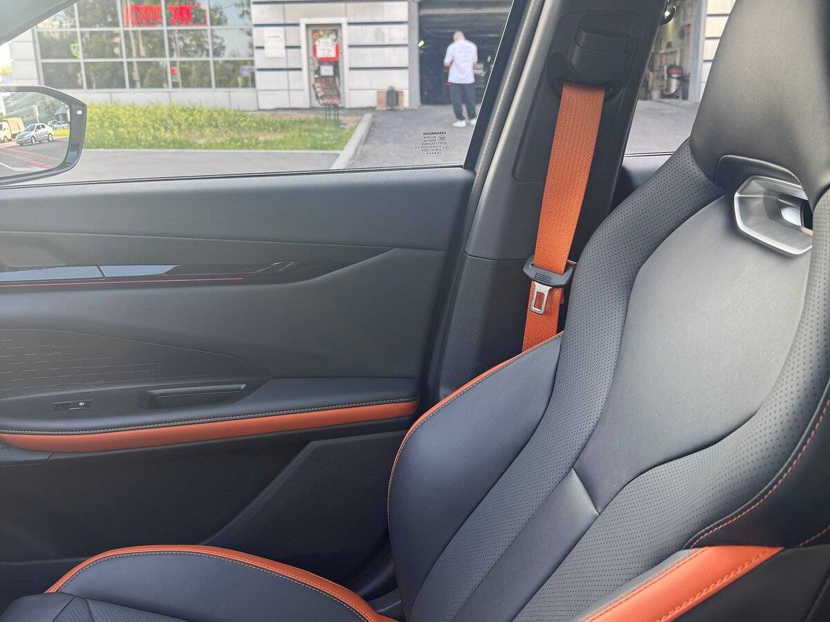 Changan UNI-V с пробегом — 2023 год. Фото: #12