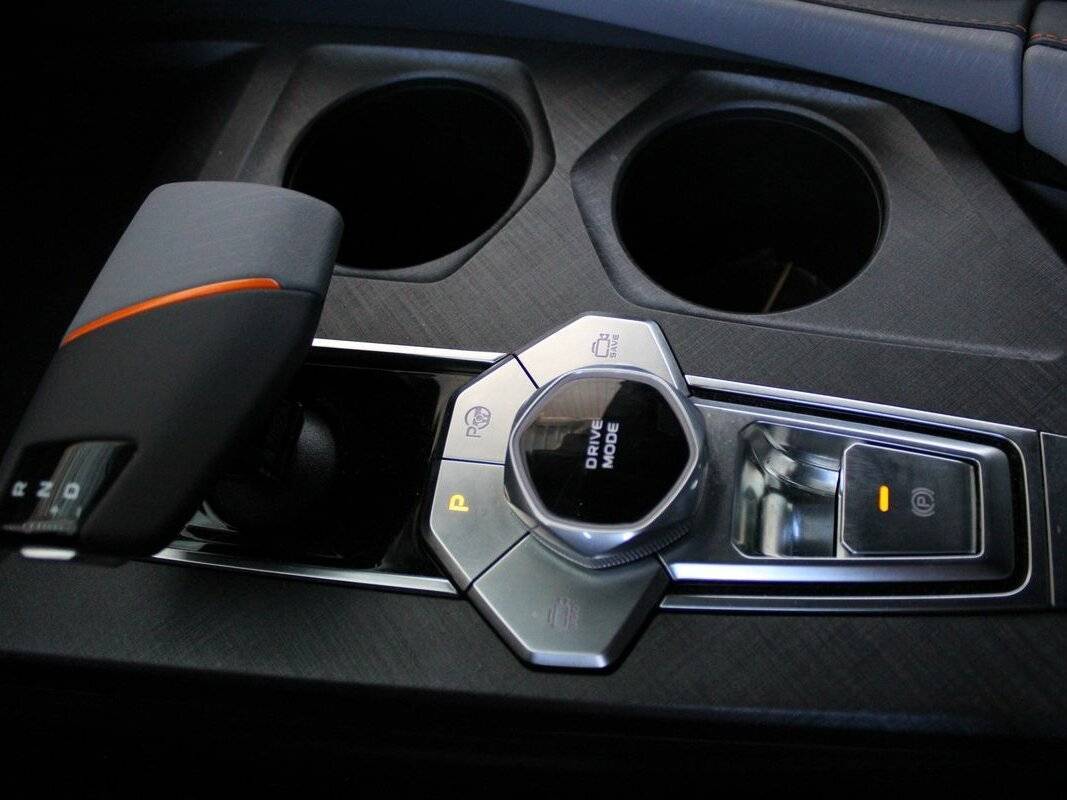 Changan UNI-V с пробегом — 2023 год. Фото: #18