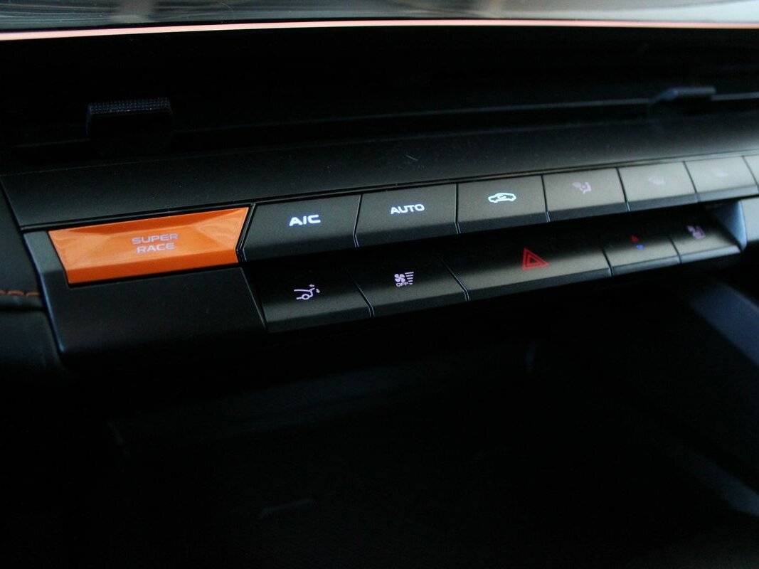 Changan UNI-V с пробегом — 2023 год. Фото: #20