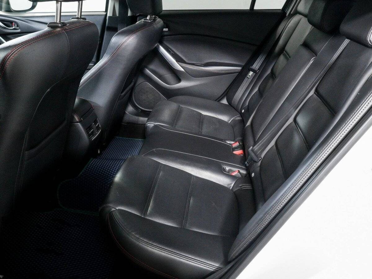 Mazda 6 с пробегом — 2014 год. Фото: #9