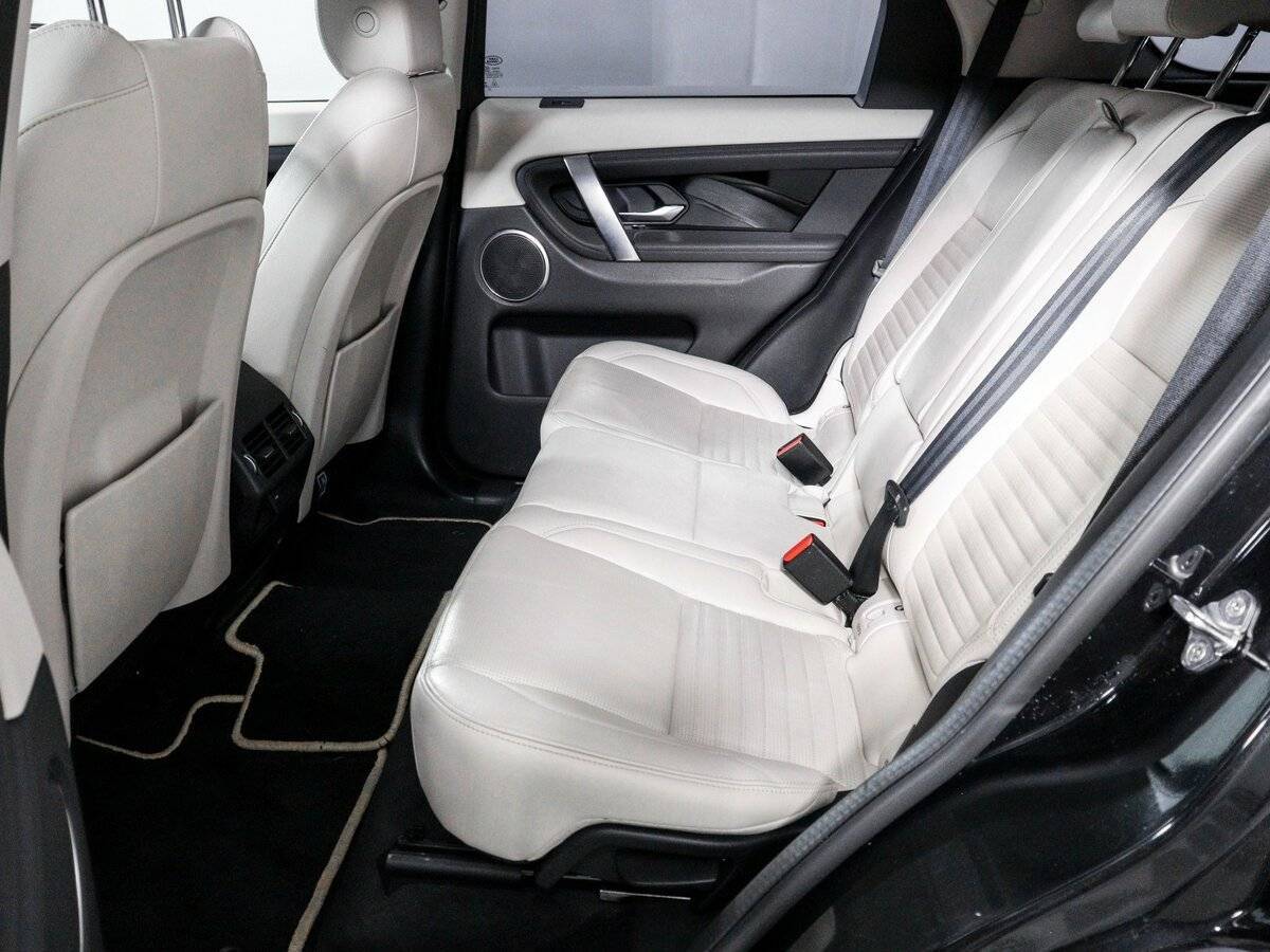 Land Rover Discovery Sport с пробегом — 2019 год. Фото: #9