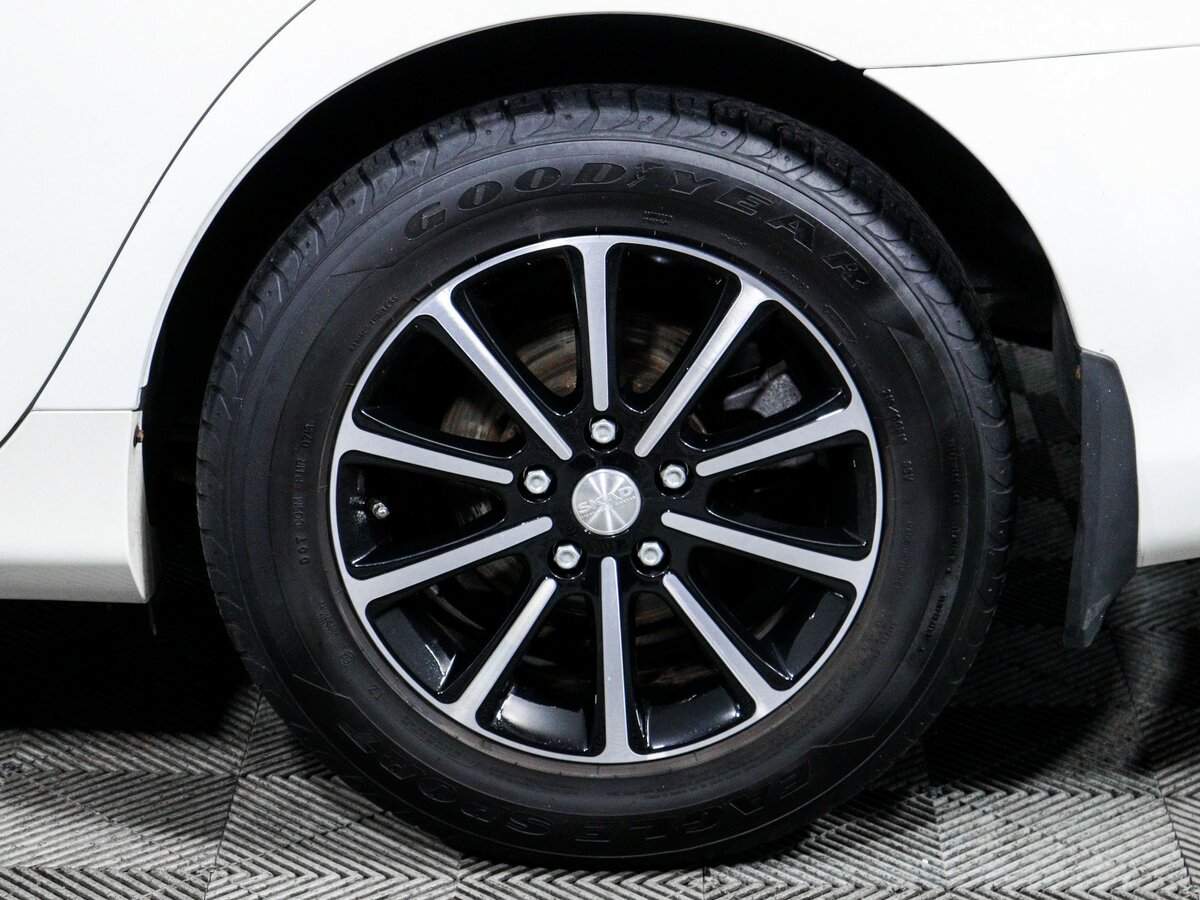 Toyota Camry с пробегом — 2013 год. Фото: #14