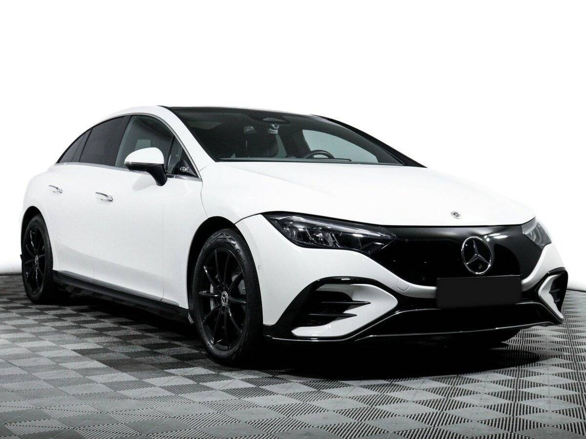 Mercedes-Benz EQE с пробегом — 2022 год. Фото: #2