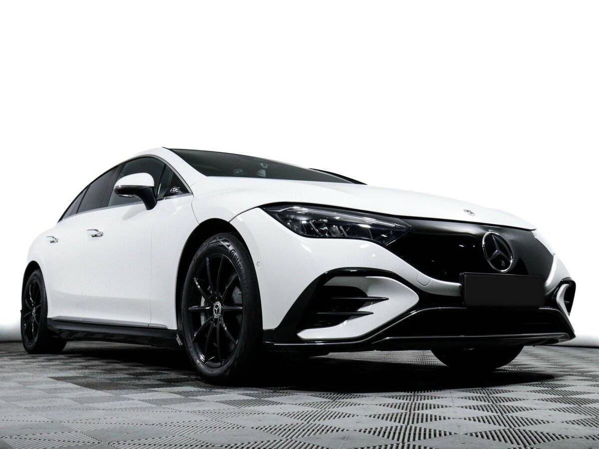 Mercedes-Benz EQE с пробегом — 2022 год. Фото: #18