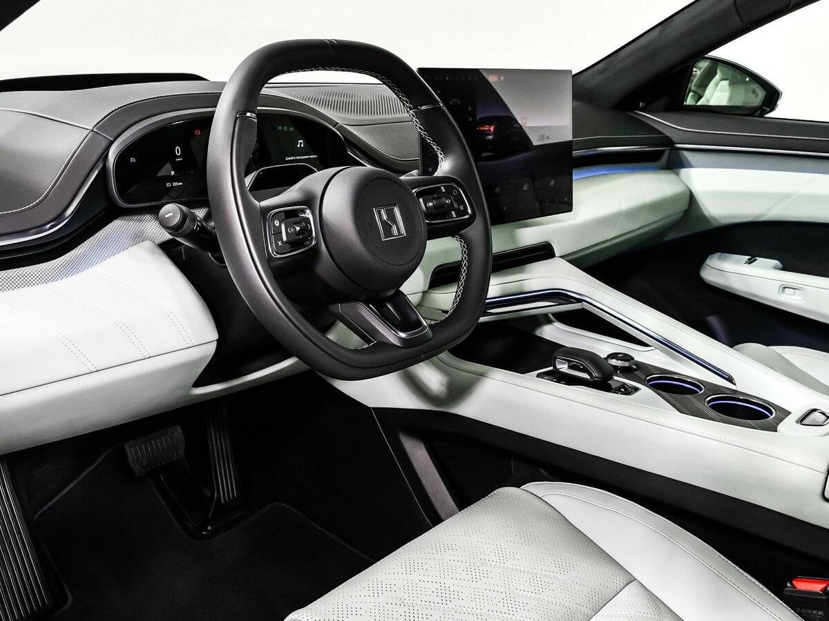 Zeekr 001 с пробегом — 2024 год. Фото: #11