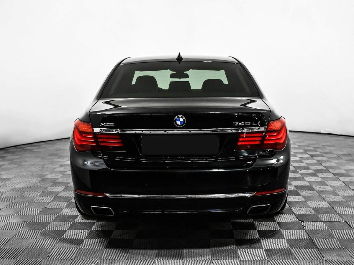 BMW 7 серии с пробегом — 2012 год. Фото: #4