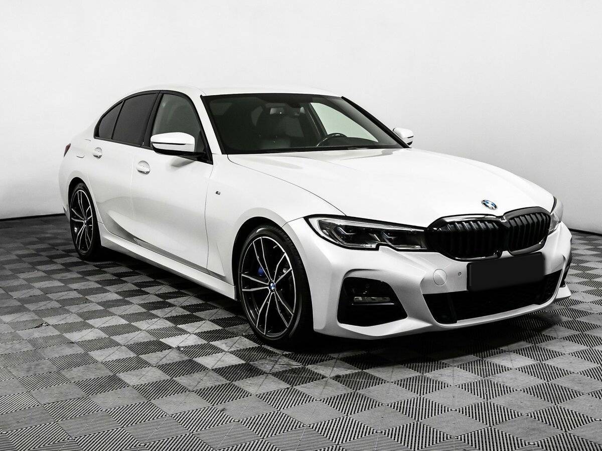 BMW 3 серии с пробегом — 2019 год. Фото: #2