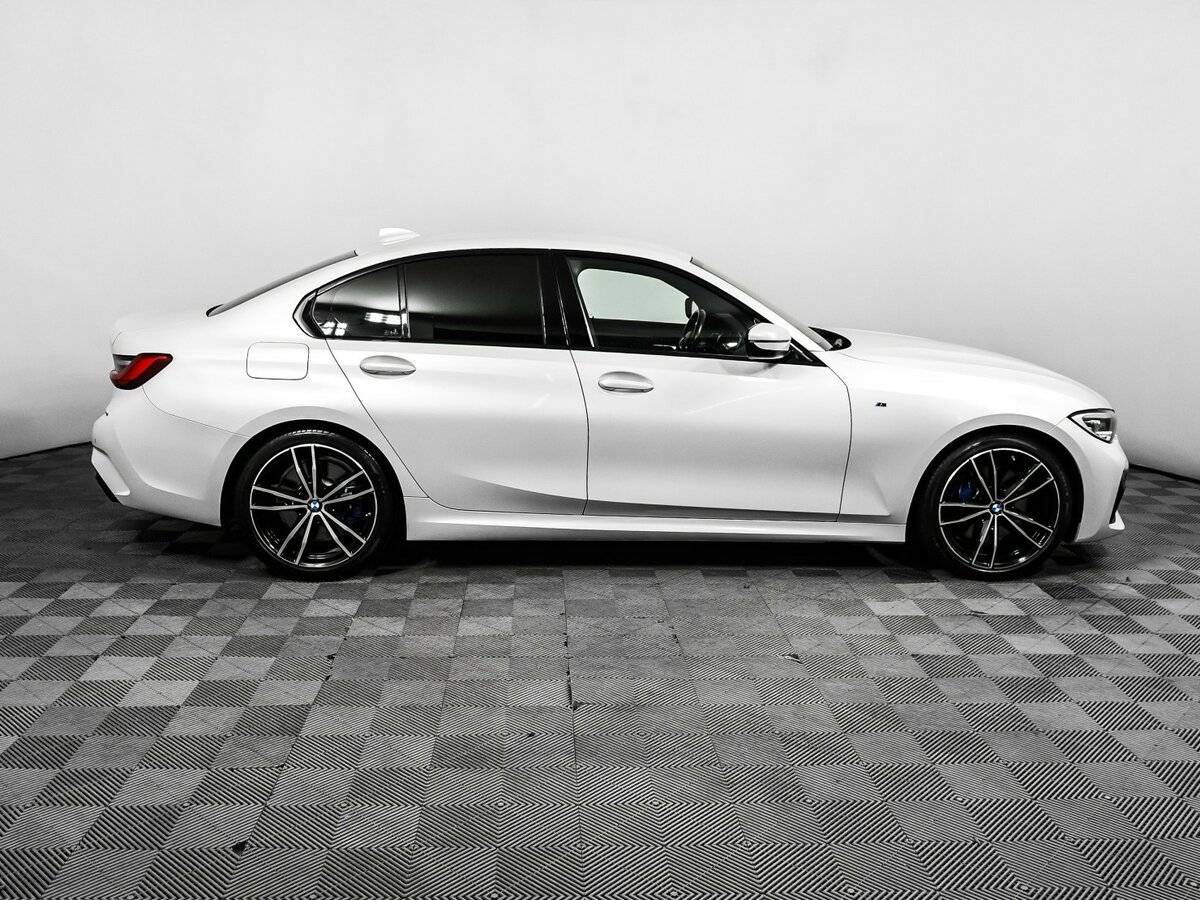 BMW 3 серии с пробегом — 2019 год. Фото: #3