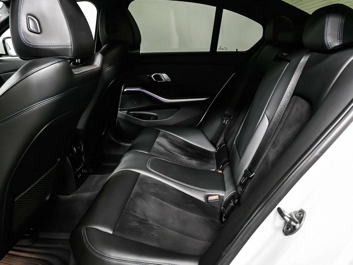 BMW 3 серии с пробегом — 2019 год. Фото: #11