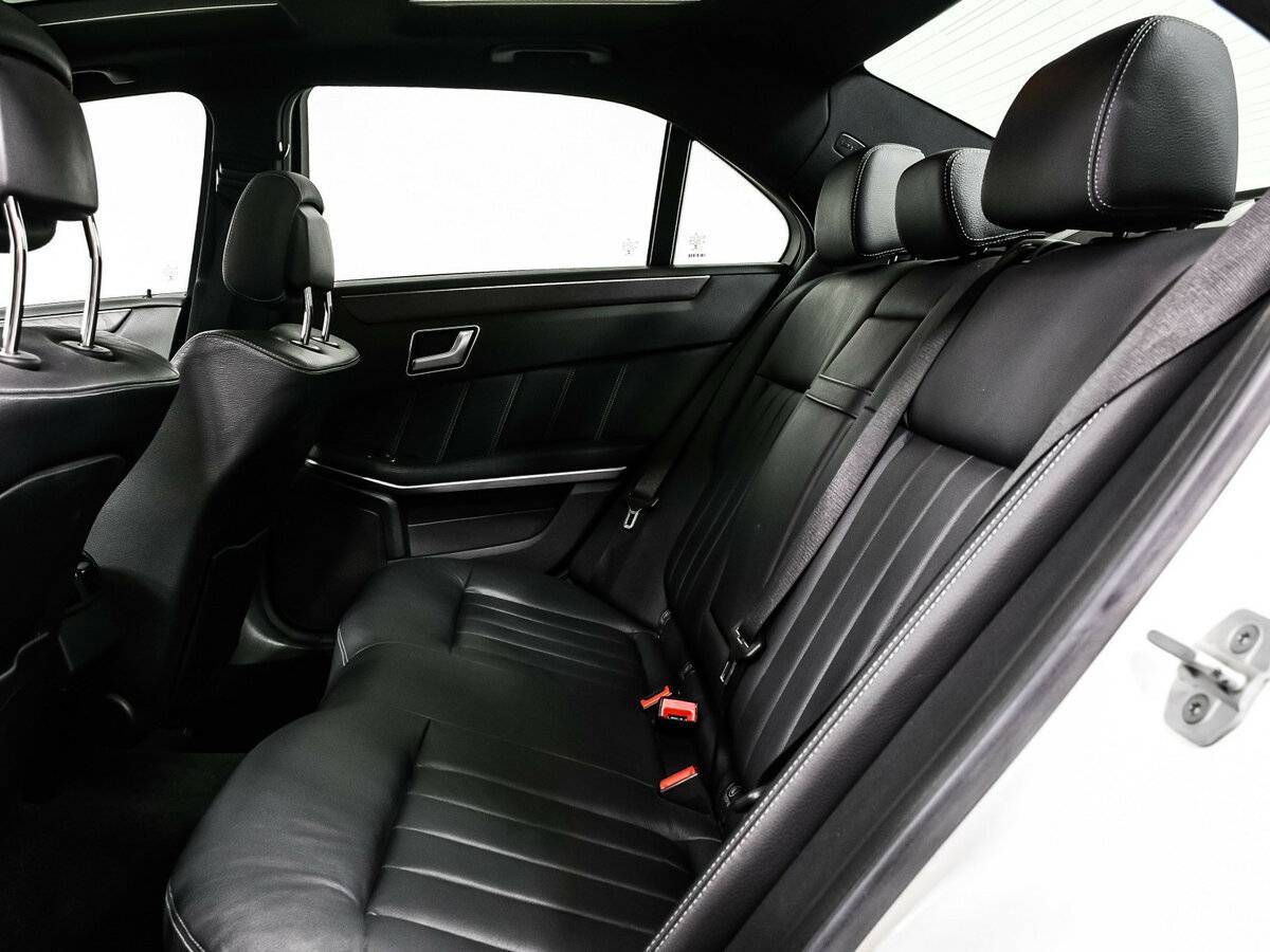 Mercedes-Benz E-Класс с пробегом — 2014 год. Фото: #11