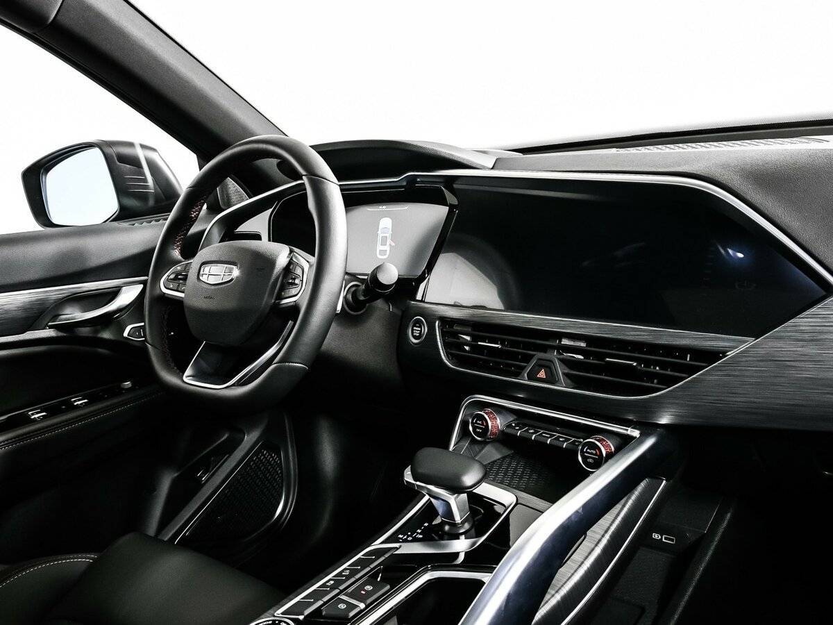 Geely Tugella с пробегом — 2024 год. Фото: #8