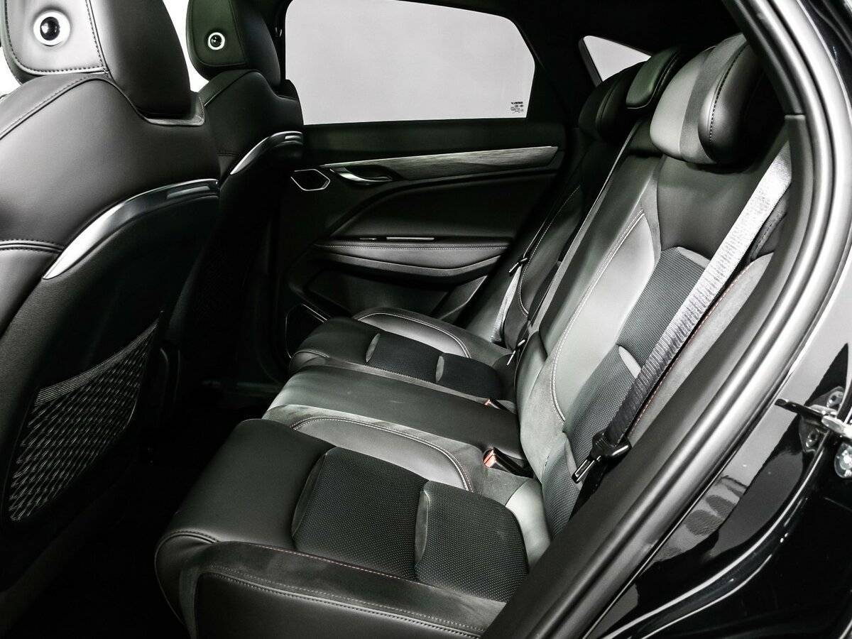 Geely Tugella с пробегом — 2024 год. Фото: #11