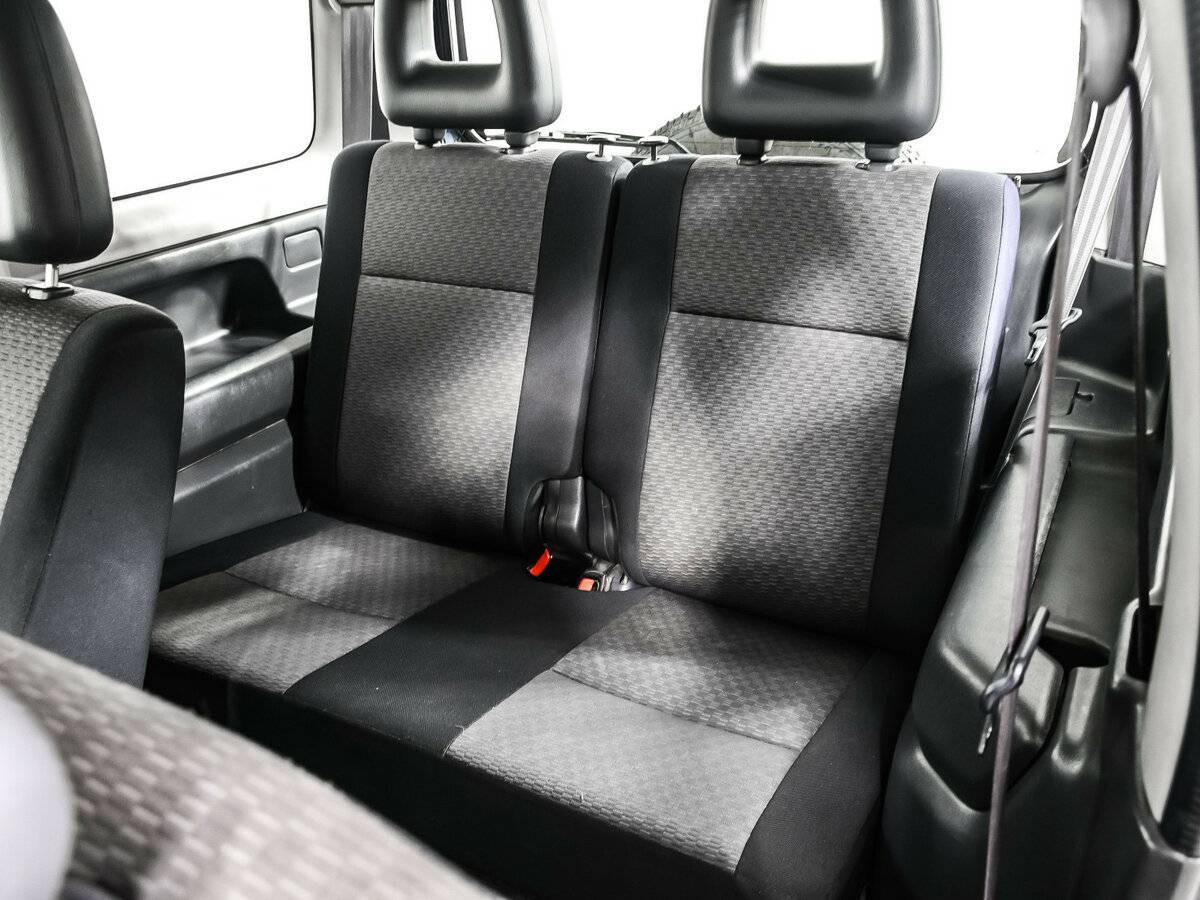 Suzuki Jimny с пробегом — 2006 год. Фото: #10