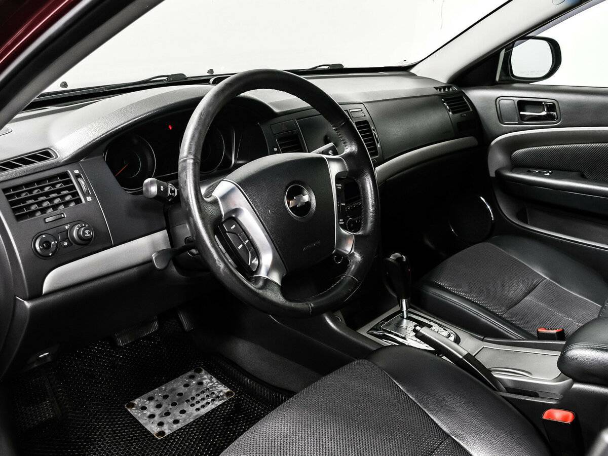 Chevrolet Epica с пробегом — 2011 год. Фото: #12