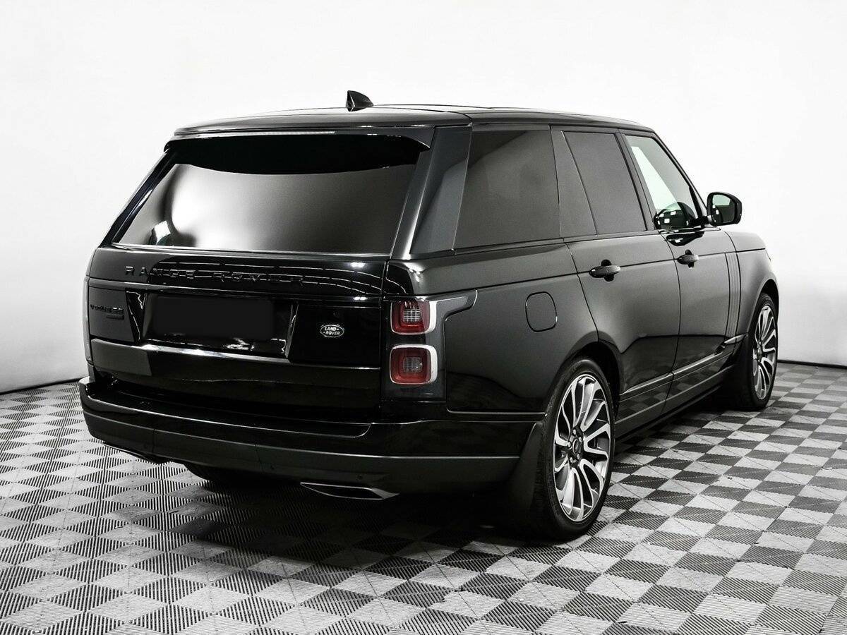 Land Rover Range Rover с пробегом — 2018 год. Фото: #3