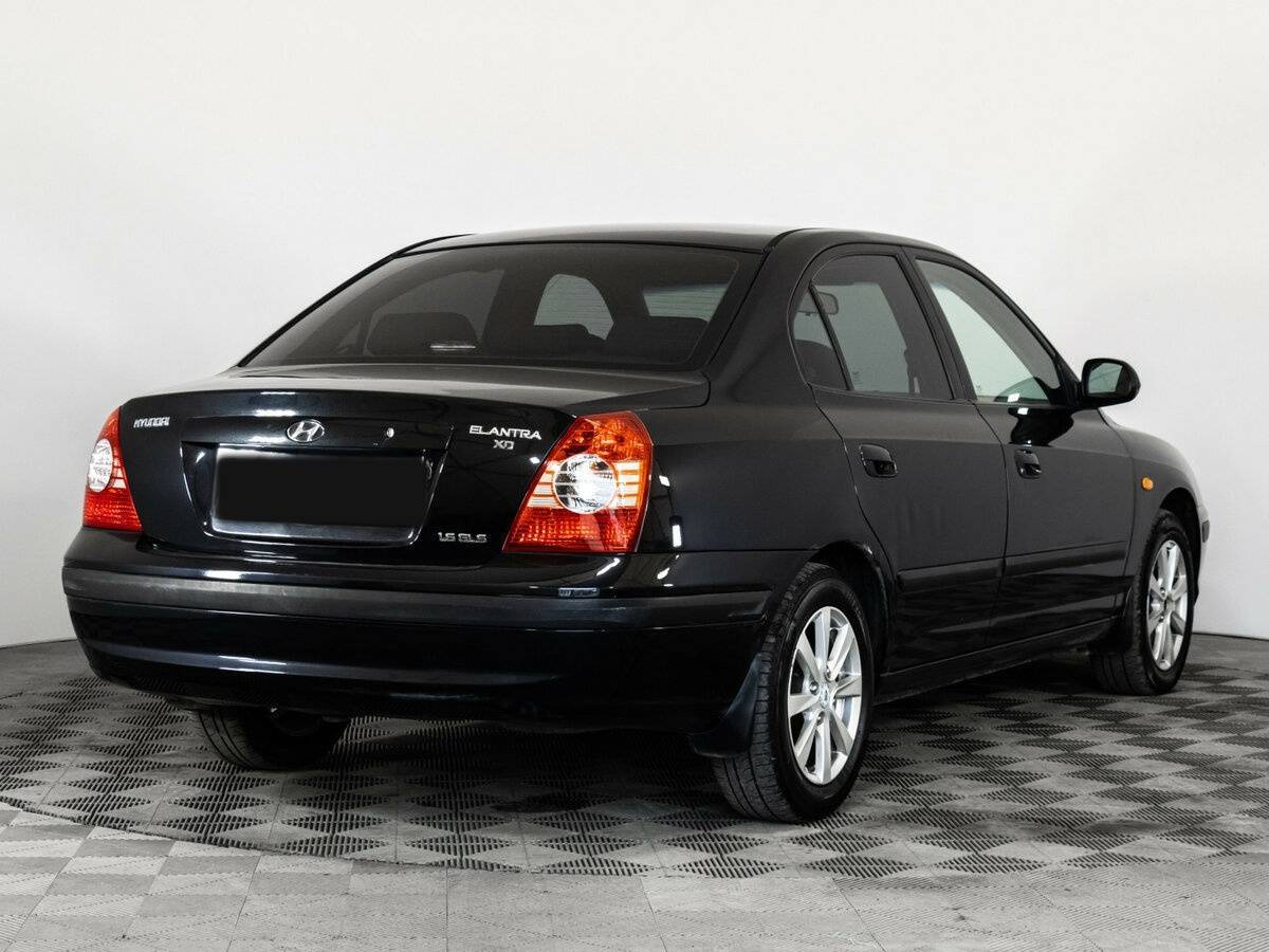 Hyundai Elantra с пробегом — 2008 год. Фото: #4