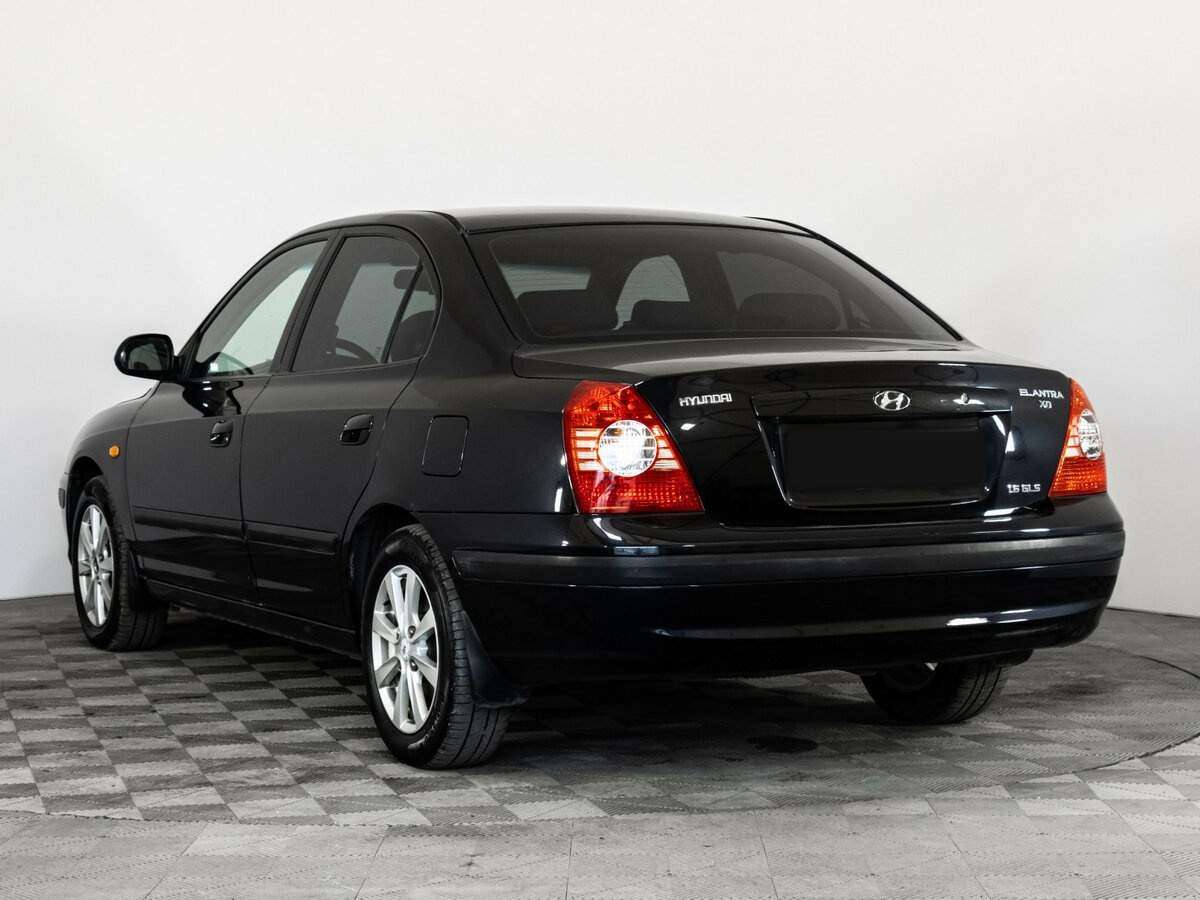 Hyundai Elantra с пробегом — 2008 год. Фото: #6
