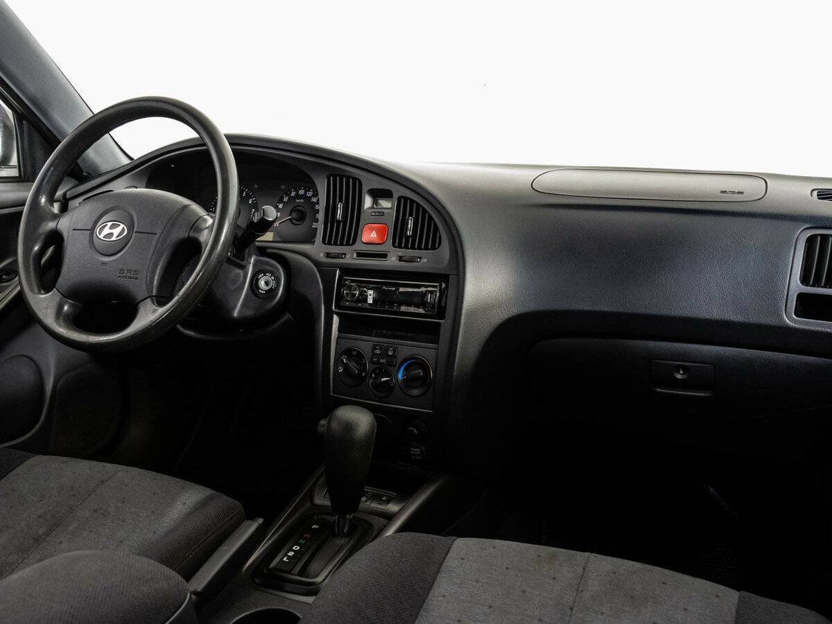 Hyundai Elantra с пробегом — 2008 год. Фото: #8