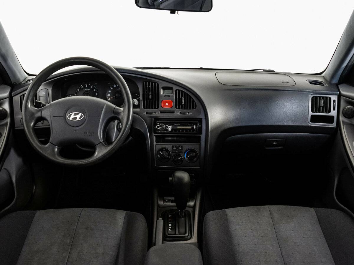 Hyundai Elantra с пробегом — 2008 год. Фото: #9