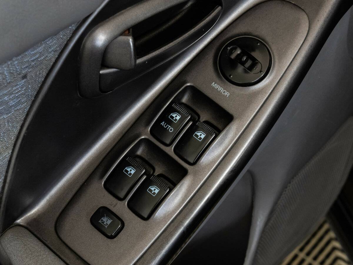 Hyundai Elantra с пробегом — 2008 год. Фото: #15