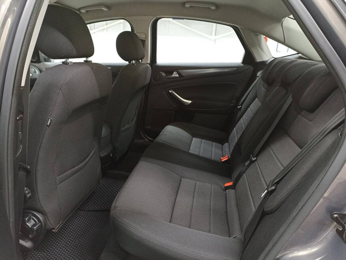 Ford Mondeo с пробегом — 2011 год. Фото: #11