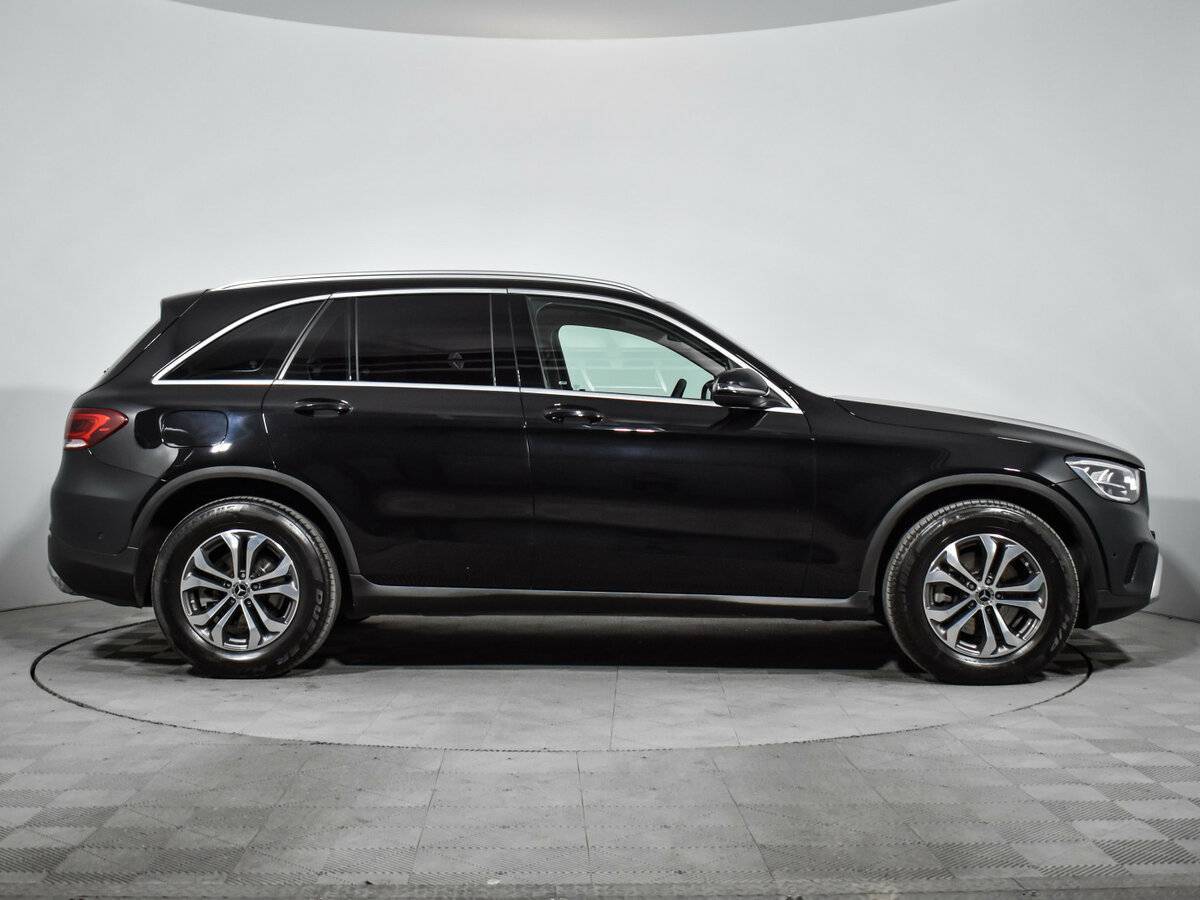 Mercedes-Benz GLC с пробегом — 2021 год. Фото: #3