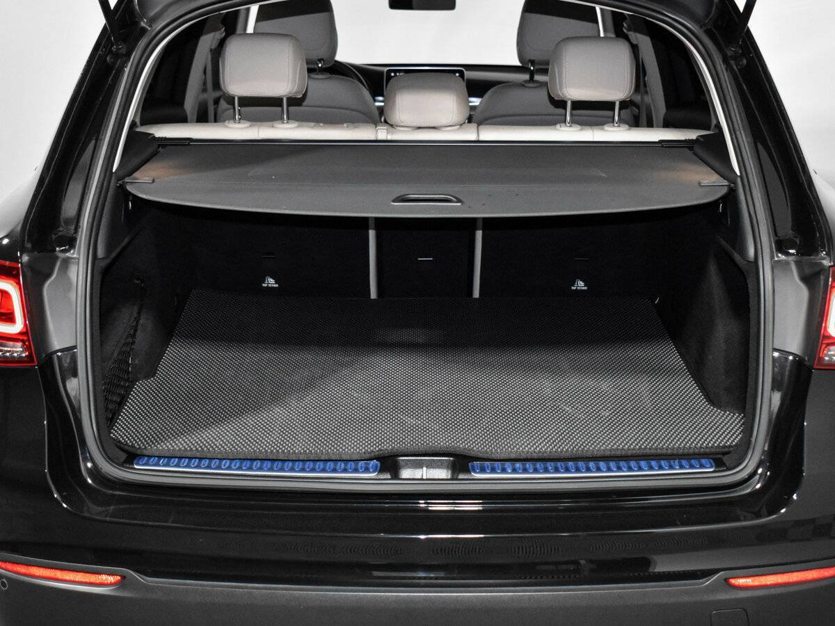 Mercedes-Benz GLC с пробегом — 2021 год. Фото: #17