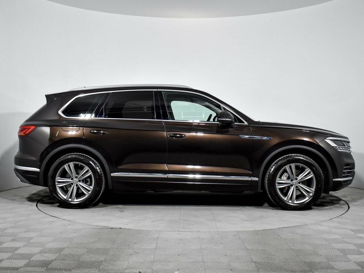 Volkswagen Touareg с пробегом — 2019 год. Фото: #4