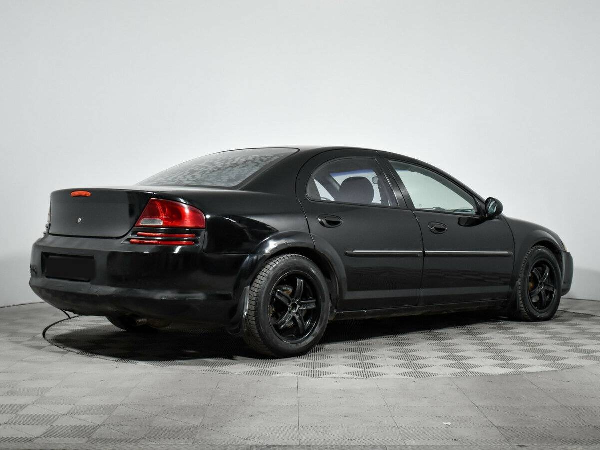 Dodge Stratus с пробегом — 2001 год. Фото: #3