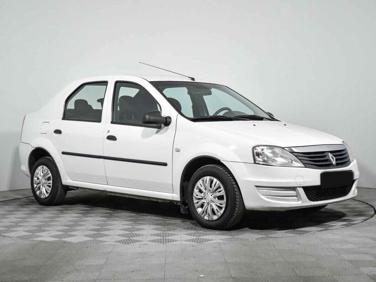 Renault Logan с пробегом — 2011 год. Фото: #2